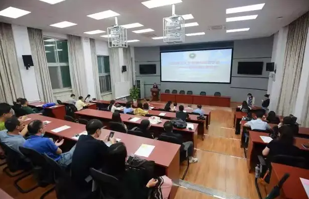 北京理工大學(xué)管理與經(jīng)濟(jì)學(xué)院2022年度第三、四批MBA/EMBA提前面試成功舉辦